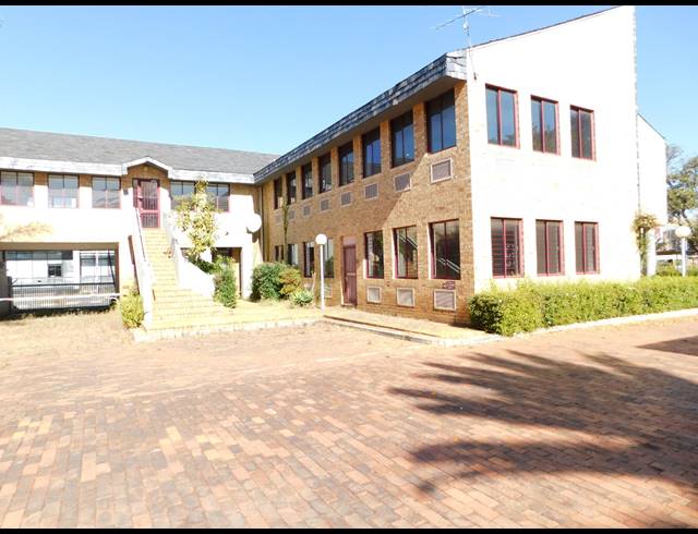 229M² OFFICE TO LET IN FERNDALE